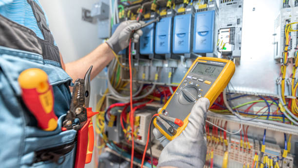 Best Affordable Emergency Electrician  in Long Beach, CA